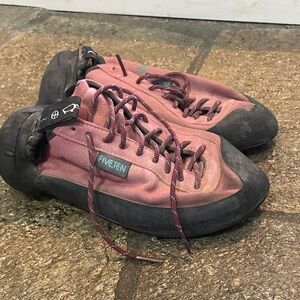 Five Ten Pinkies Climbing Shoes 39.5